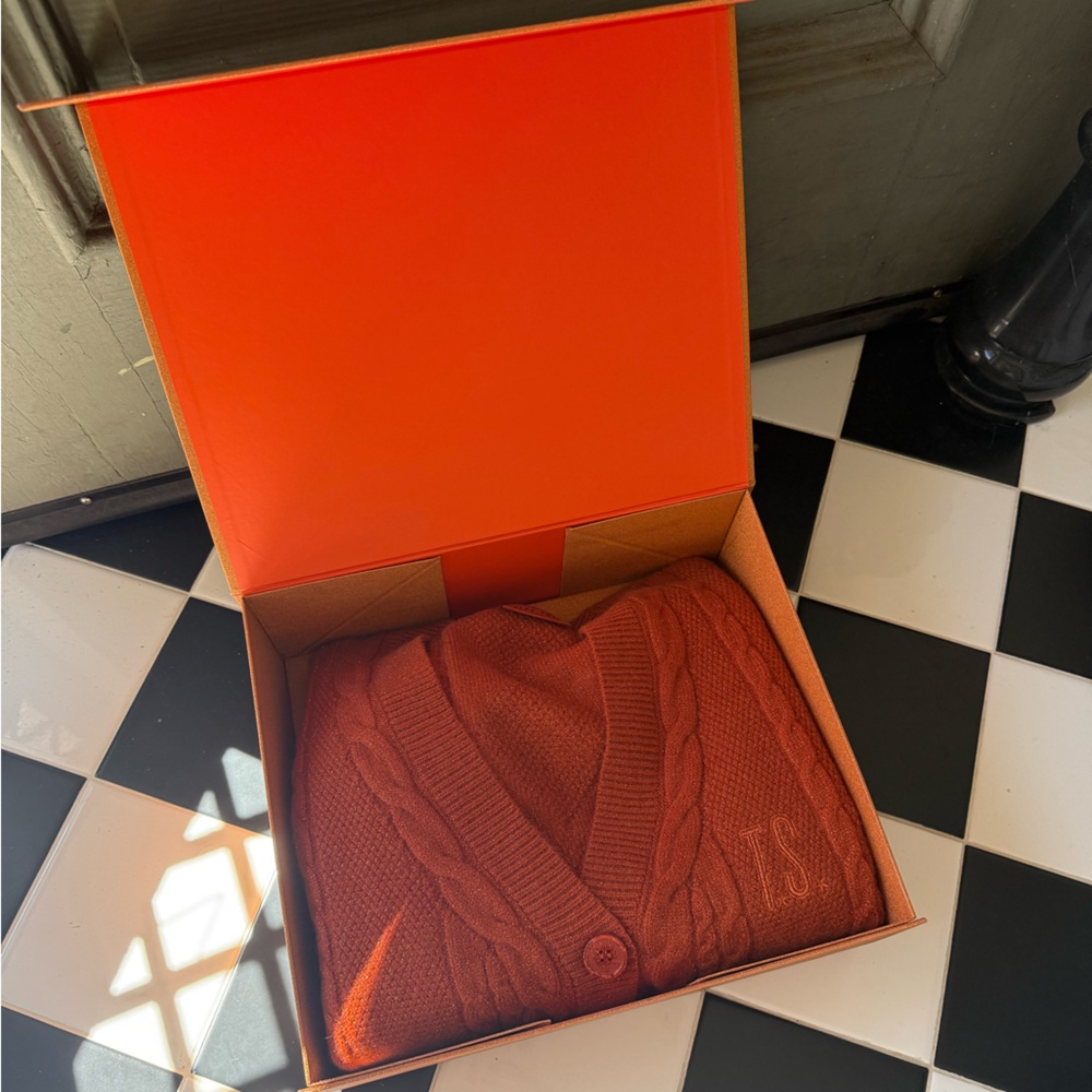 Taylor Swift Life of a Showgirl Cardigan Box Set - Picture 3 of 10